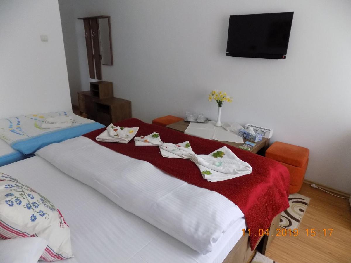 Pension Eden Baile Herculane Bagian luar foto